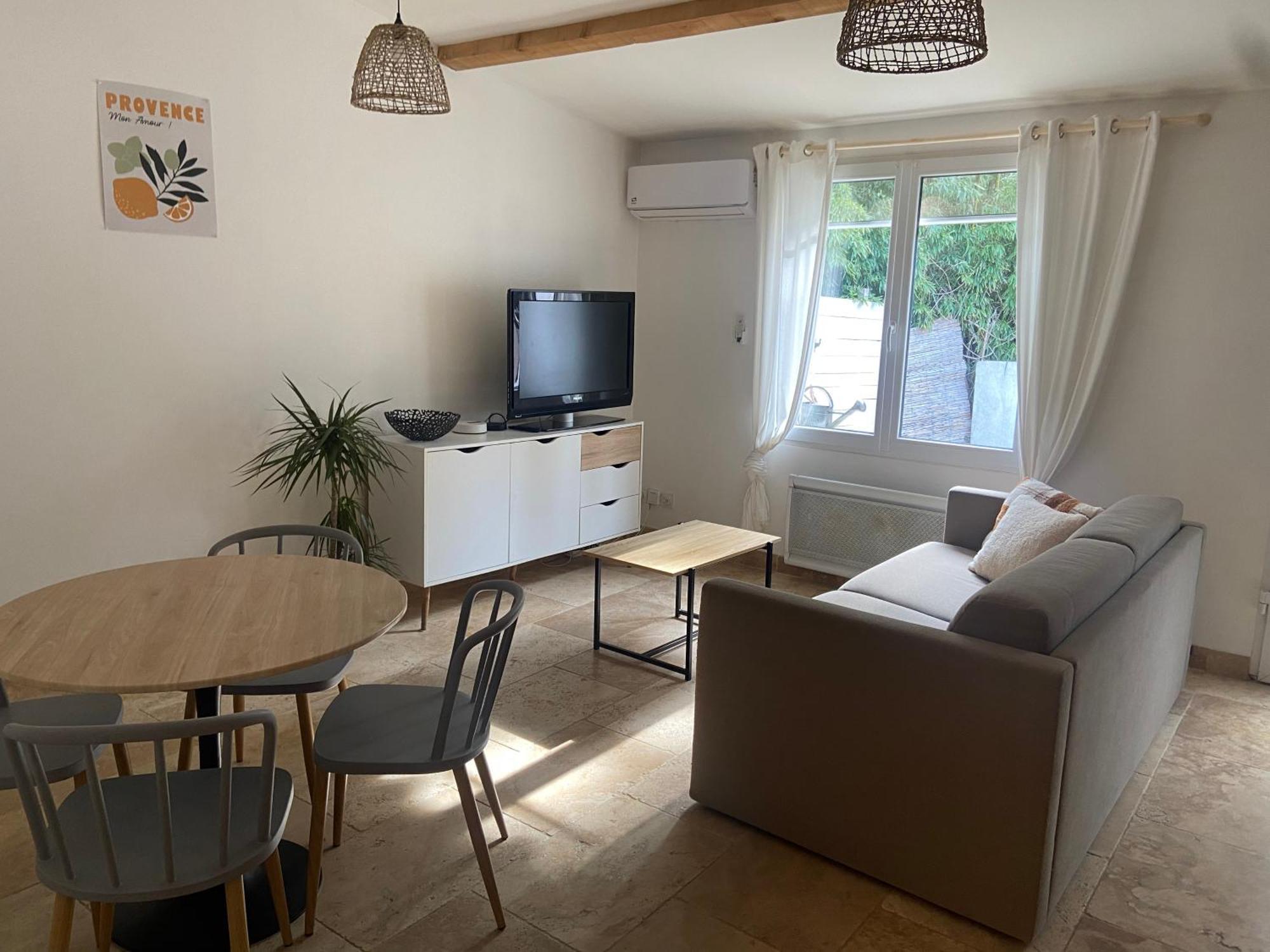 Petit Mas En Provence Holiday home Tarascon